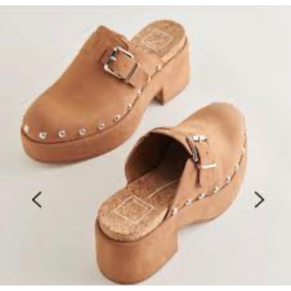 Dolce Vita Yevan Praline Platform Clogs Women's Size 8 Leather Studed Boho Retro